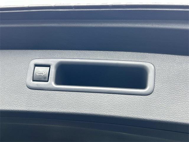 used 2023 Toyota Highlander car, priced at $35,985