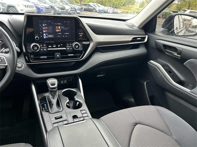 used 2023 Toyota Highlander car, priced at $35,985