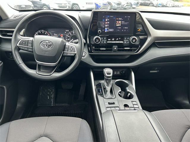 used 2023 Toyota Highlander car, priced at $35,985