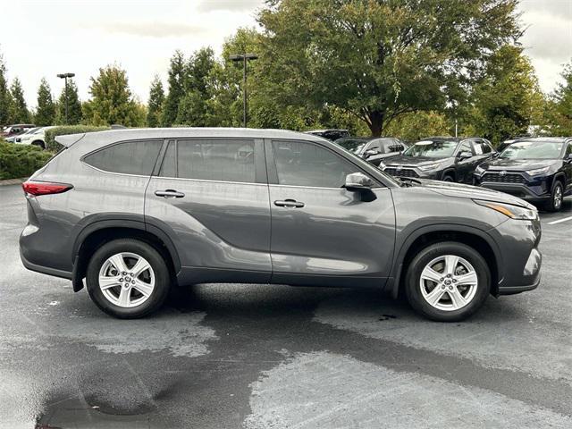 used 2023 Toyota Highlander car, priced at $35,985