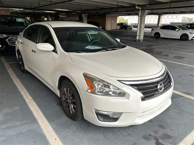 used 2015 Nissan Altima car