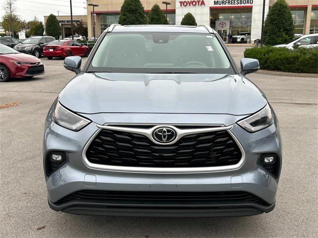 used 2022 Toyota Highlander car, priced at $37,964