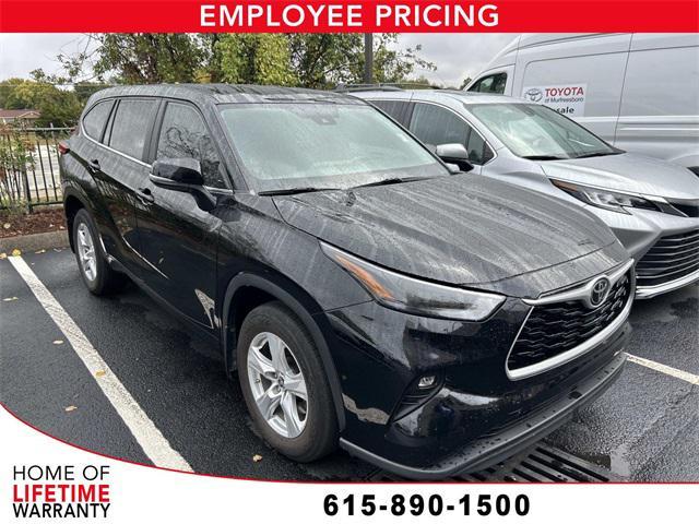 used 2023 Toyota Highlander car, priced at $31,952