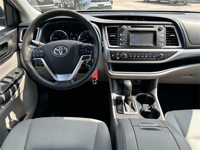 used 2019 Toyota Highlander car, priced at $22,716