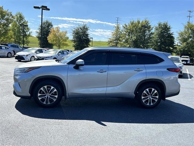 used 2020 Toyota Highlander car, priced at $25,516