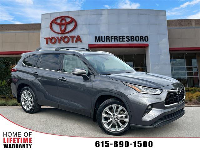 used 2022 Toyota Highlander car, priced at $38,988