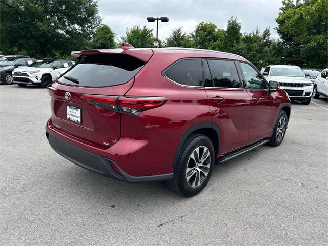 used 2022 Toyota Highlander car, priced at $39,540