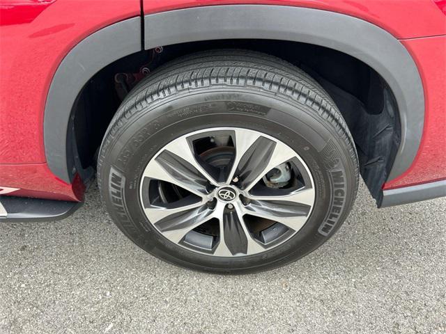 used 2022 Toyota Highlander car, priced at $39,540