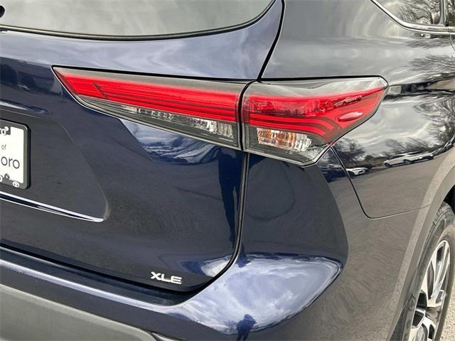 used 2021 Toyota Highlander car, priced at $30,870