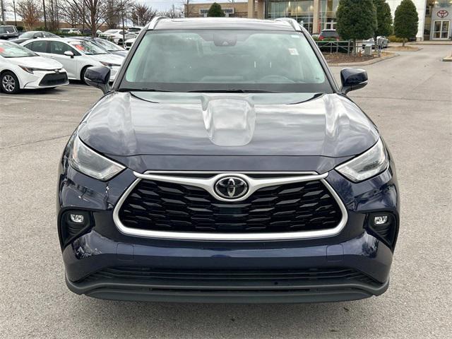 used 2021 Toyota Highlander car, priced at $30,870