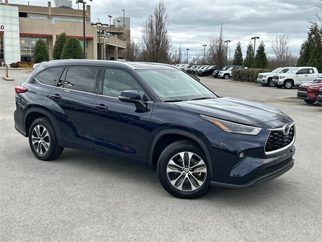 used 2021 Toyota Highlander car, priced at $30,870