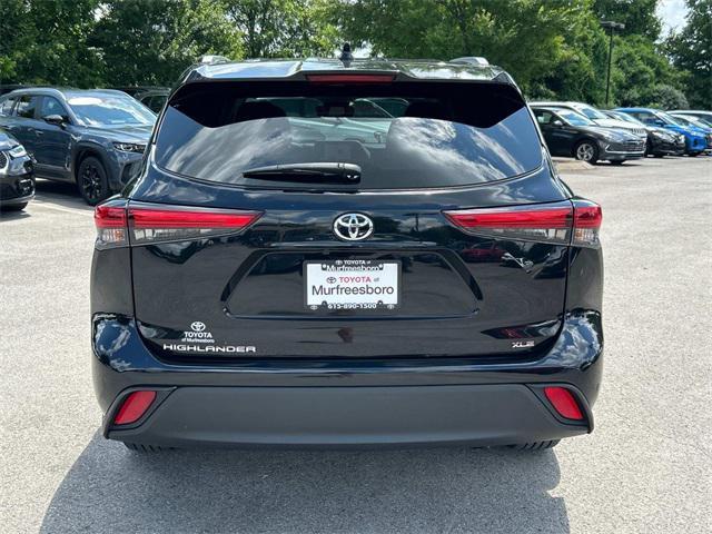 used 2023 Toyota Highlander car, priced at $39,400