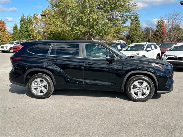 used 2024 Toyota Highlander car, priced at $38,043