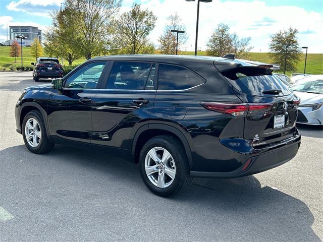 used 2024 Toyota Highlander car, priced at $38,043