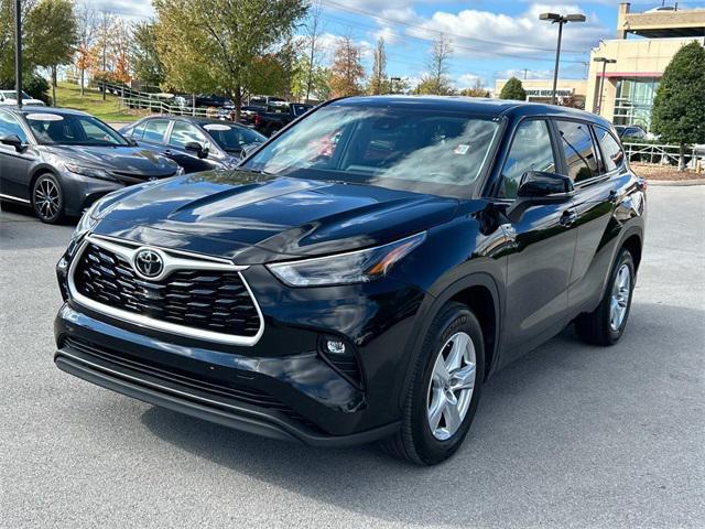 used 2024 Toyota Highlander car, priced at $38,043