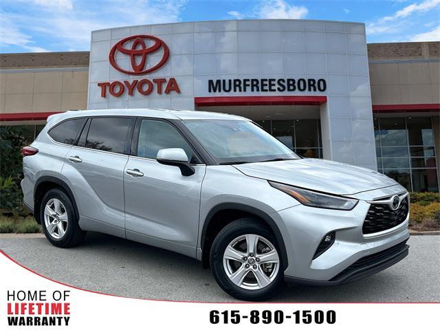 used 2022 Toyota Highlander car, priced at $31,287