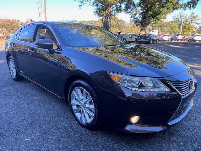 used 2013 Lexus ES 300h car, priced at $15,497