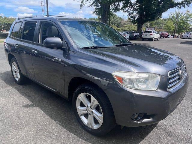 used 2008 Toyota Highlander car, priced at $8,897