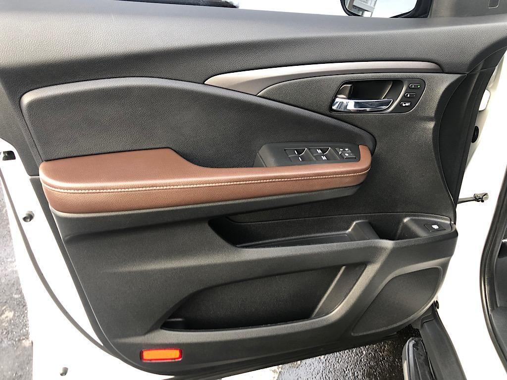 used 2024 Honda Ridgeline car, priced at $33,606