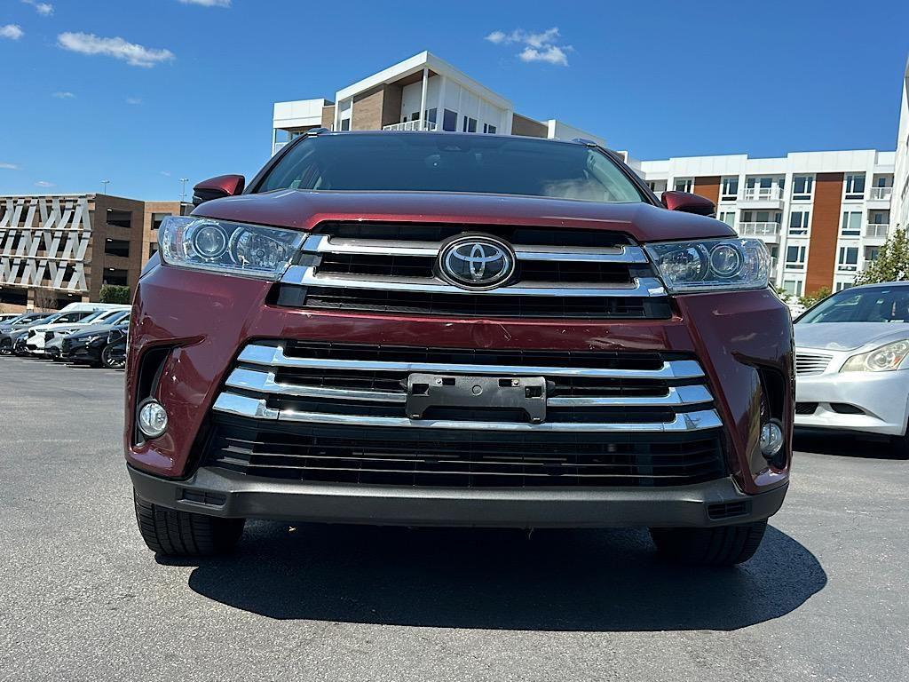 used 2018 Toyota Highlander car, priced at $23,990