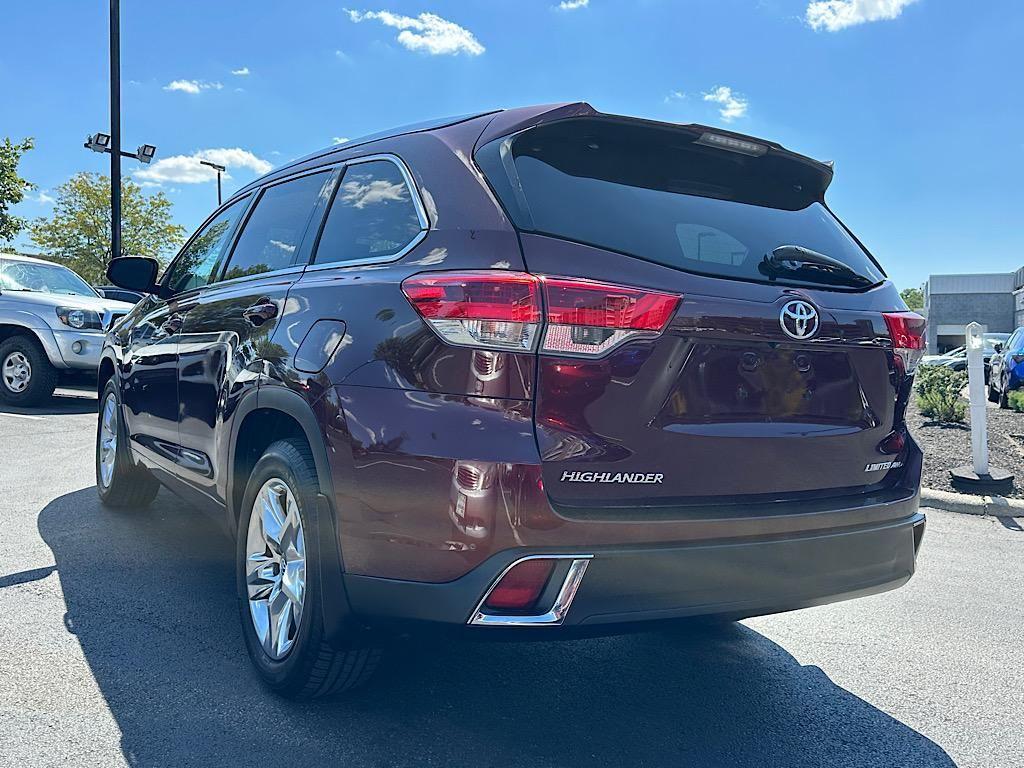used 2018 Toyota Highlander car, priced at $23,990