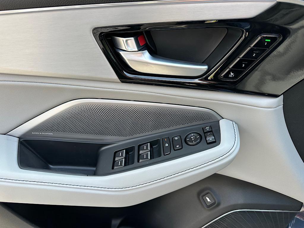 new 2026 Acura MDX car, priced at $60,750