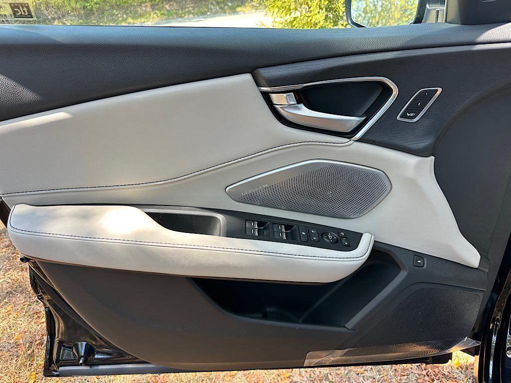 new 2025 Acura RDX car, priced at $54,400