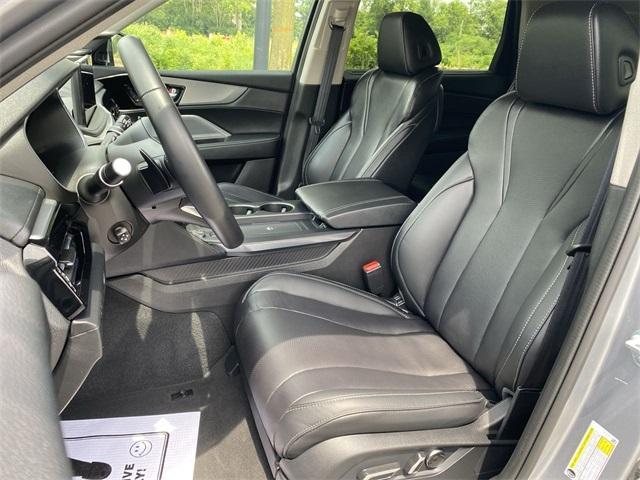 used 2025 Acura MDX car, priced at $53,010