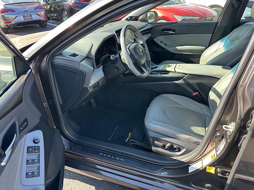 used 2019 Toyota Avalon Hybrid car, priced at $23,076