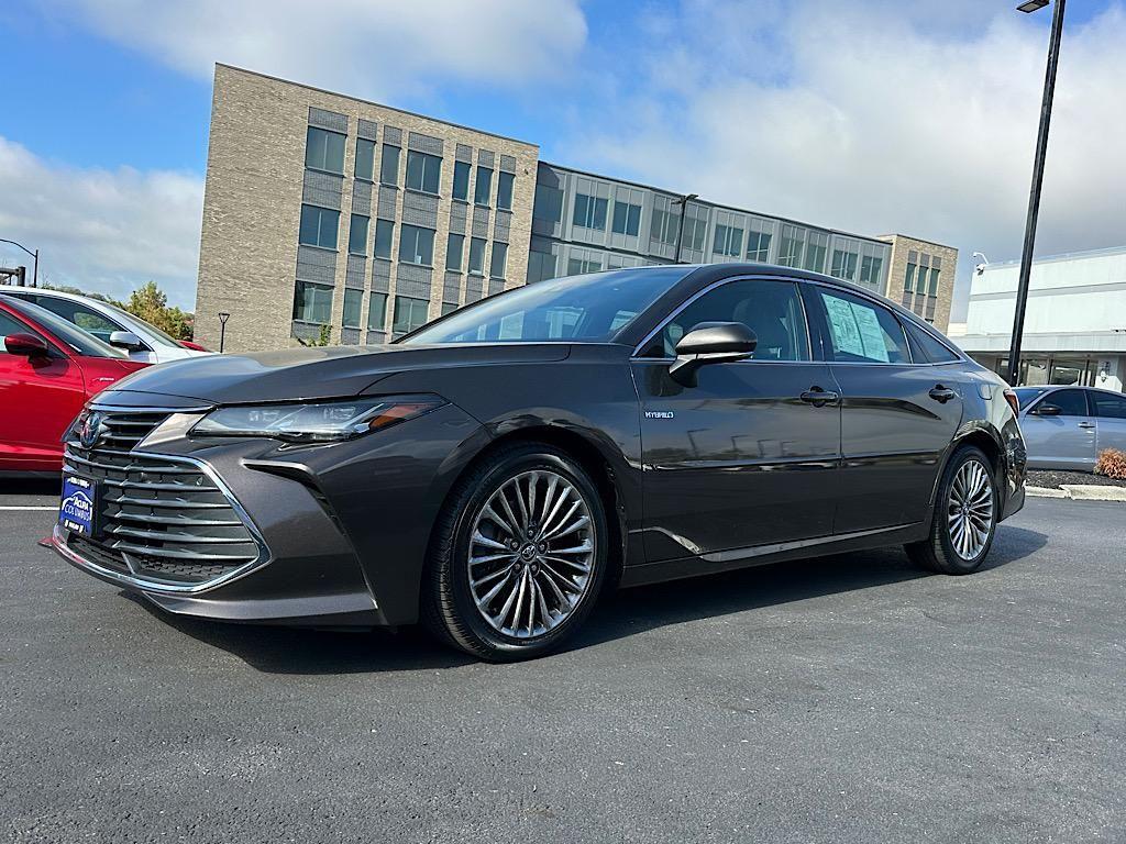 used 2019 Toyota Avalon Hybrid car, priced at $23,076