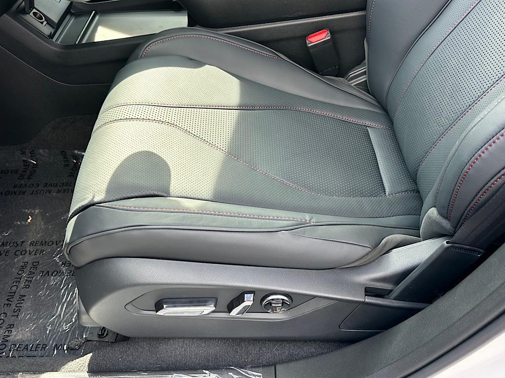 new 2025 Acura RDX car, priced at $56,400