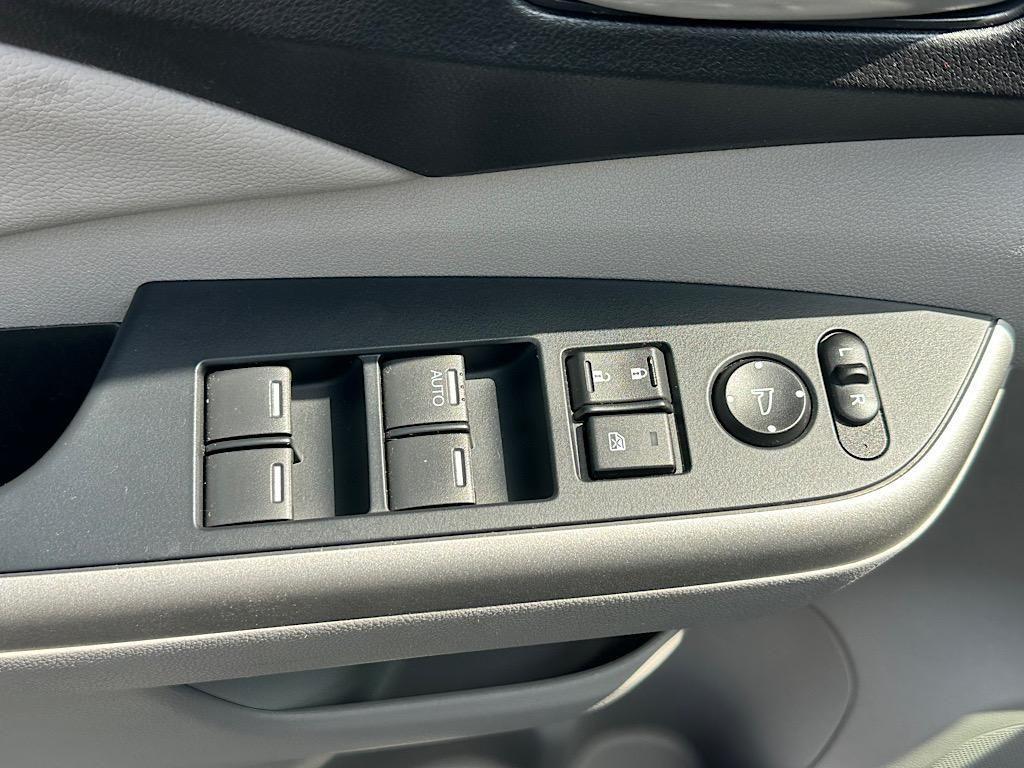 used 2012 Honda CR-V car, priced at $13,094