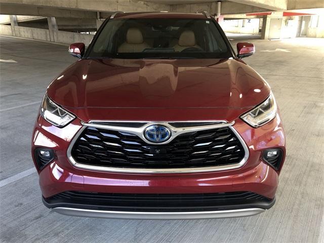 used 2021 Toyota Highlander Hybrid car, priced at $39,977