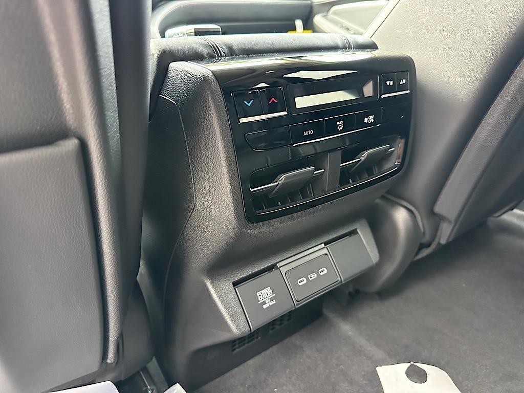 new 2026 Acura MDX car, priced at $61,350