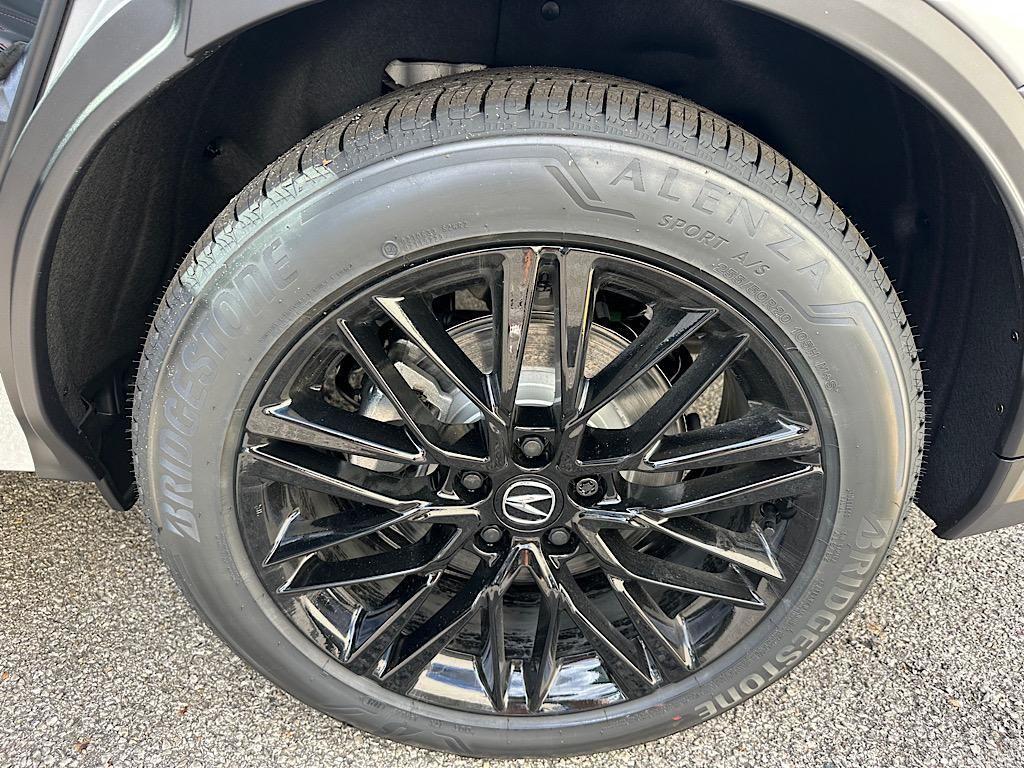 new 2026 Acura MDX car, priced at $70,250