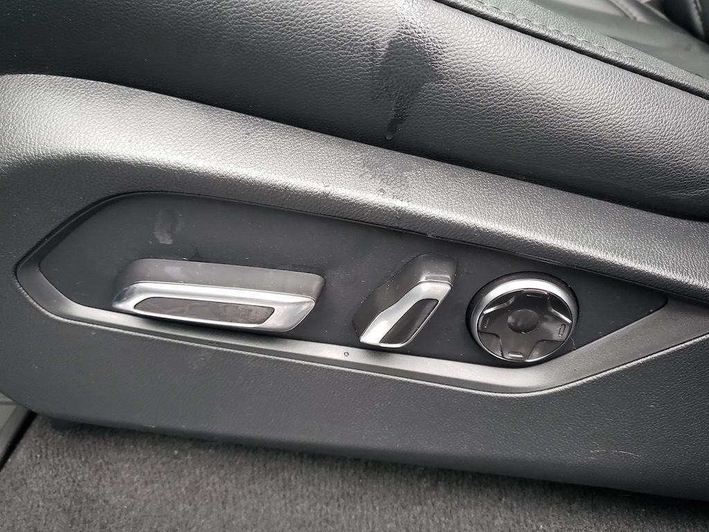 used 2023 Acura MDX car, priced at $35,499