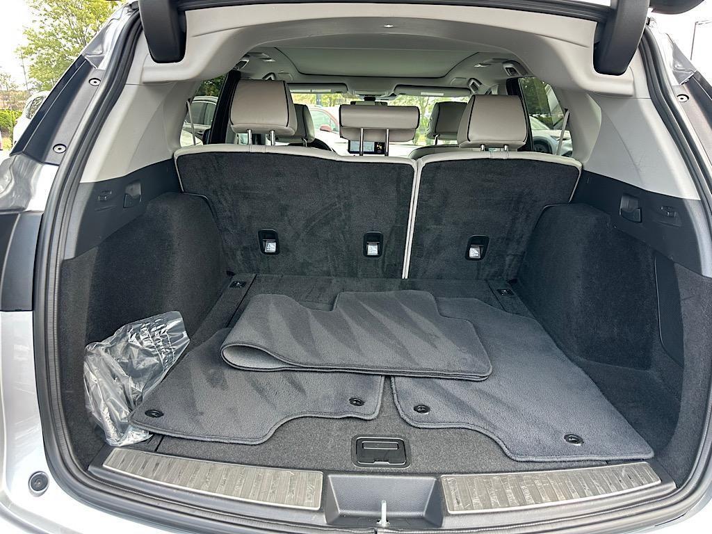 used 2023 Acura RDX car, priced at $41,274