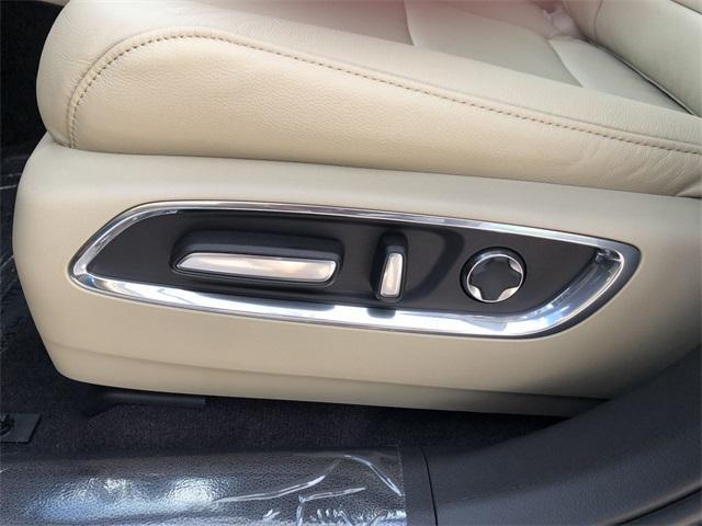 used 2020 Acura MDX car, priced at $28,190