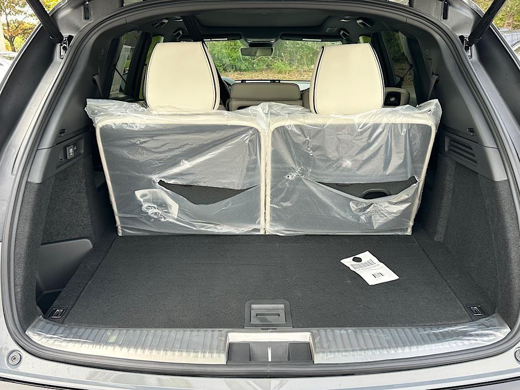 new 2026 Acura MDX car, priced at $70,850