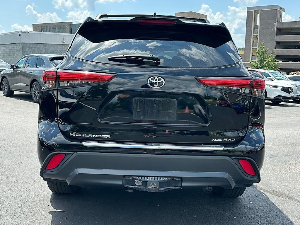 used 2023 Toyota Highlander car, priced at $37,999
