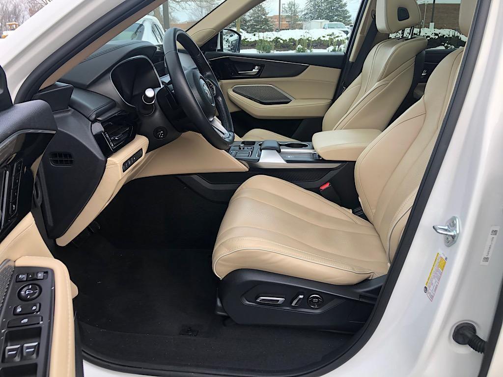 used 2023 Acura MDX car, priced at $43,264