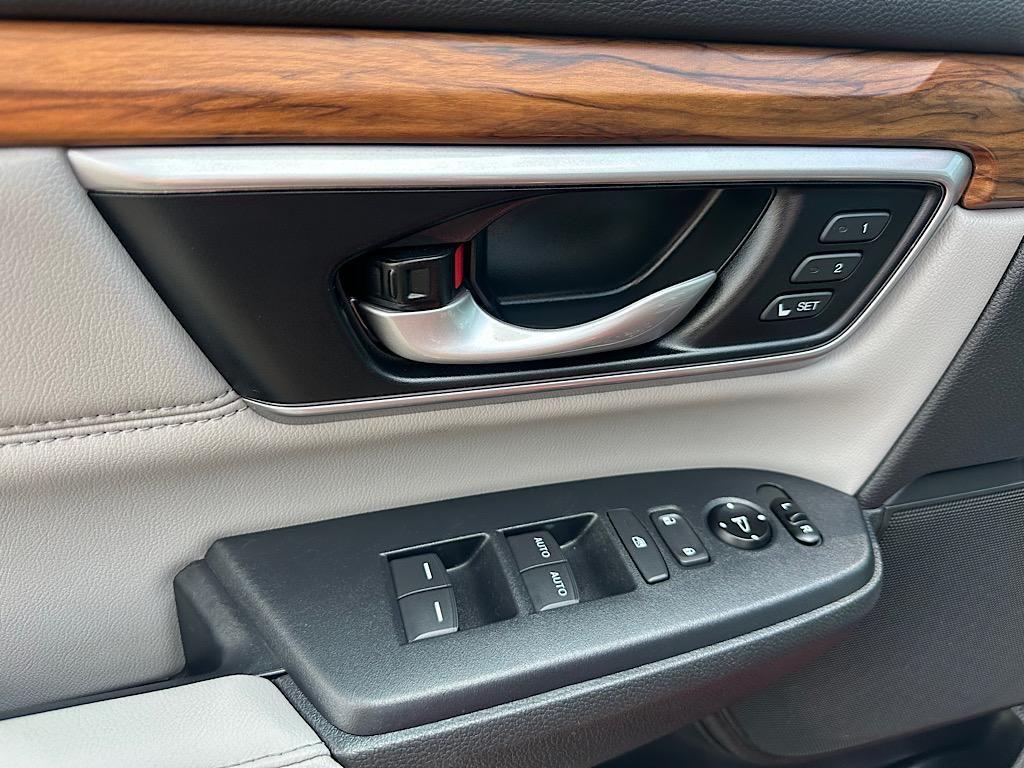 used 2020 Honda CR-V car, priced at $25,997