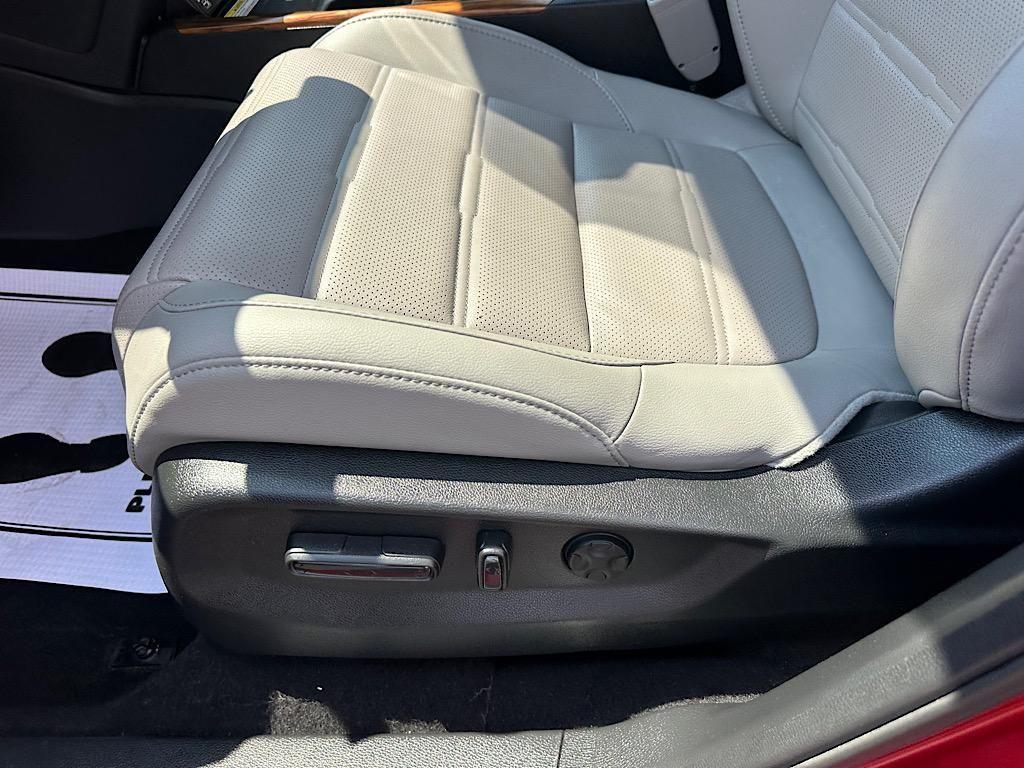 used 2020 Honda CR-V car, priced at $25,997