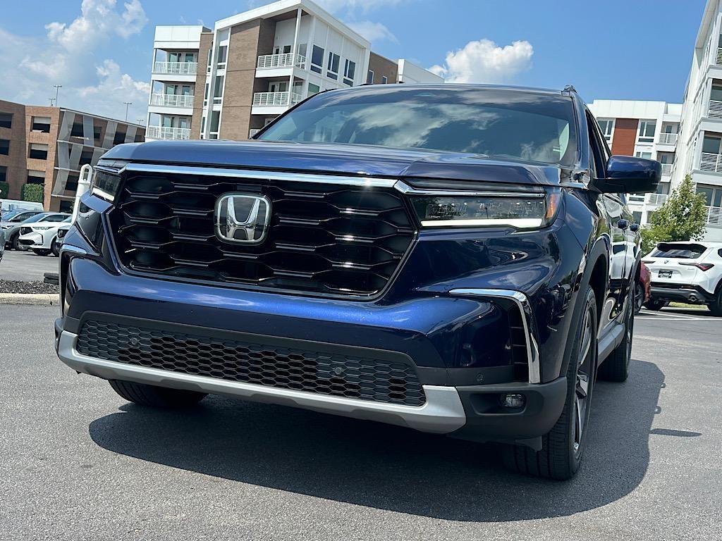 used 2023 Honda Pilot car, priced at $41,279