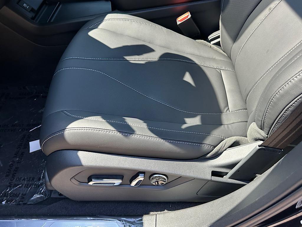 new 2025 Acura RDX car, priced at $46,650