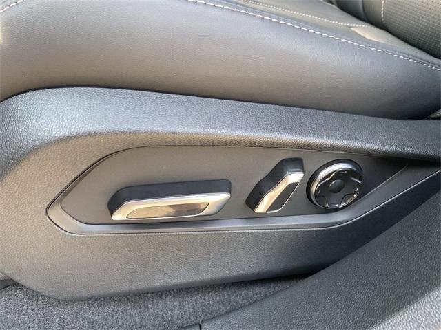 new 2025 Acura RDX car, priced at $48,650