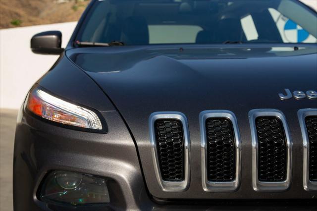 used 2016 Jeep Cherokee car, priced at $14,988