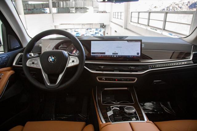 new 2025 BMW X7 car, priced at $93,040