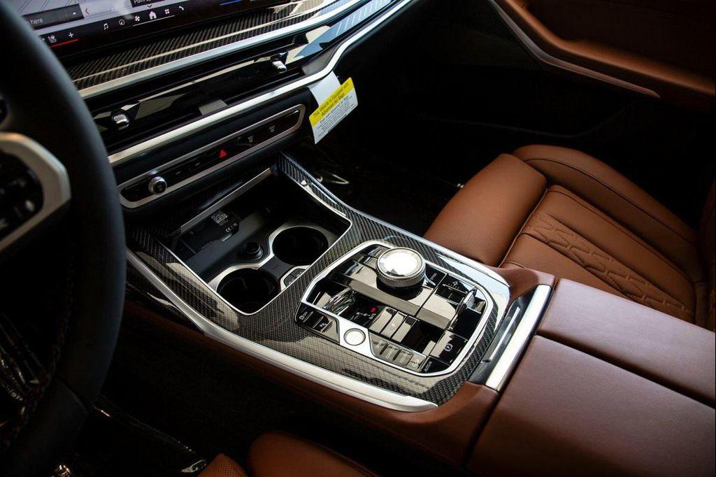new 2026 BMW X7 car, priced at $122,570