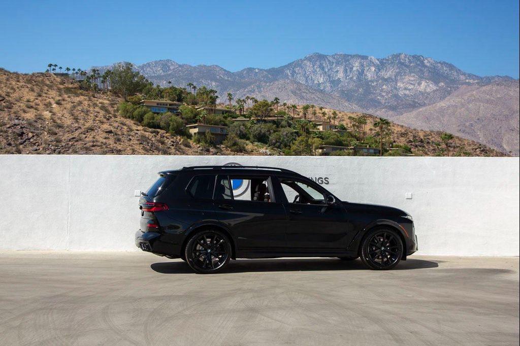 new 2026 BMW X7 car, priced at $122,570